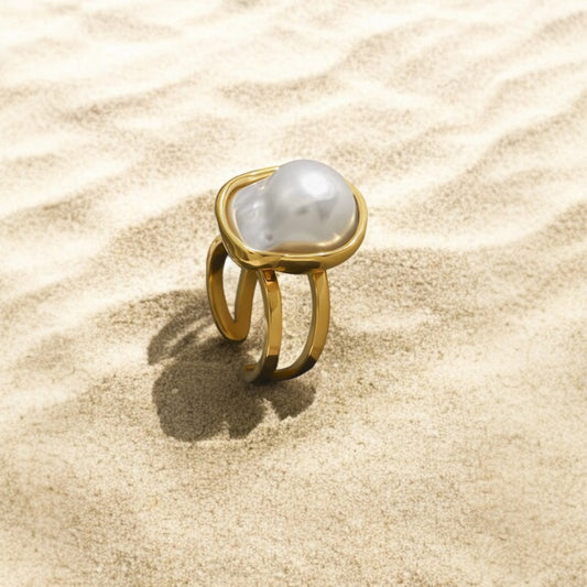 Pearl Horizon Ring