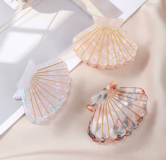 Mother of Pearl Hairclip