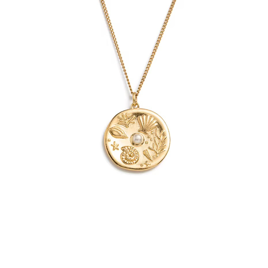 Ocean Medallion Pearl Necklace
